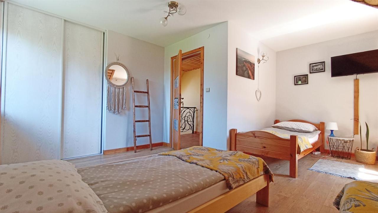 Zacisze Drwala Guest House Lutowiska Cameră foto